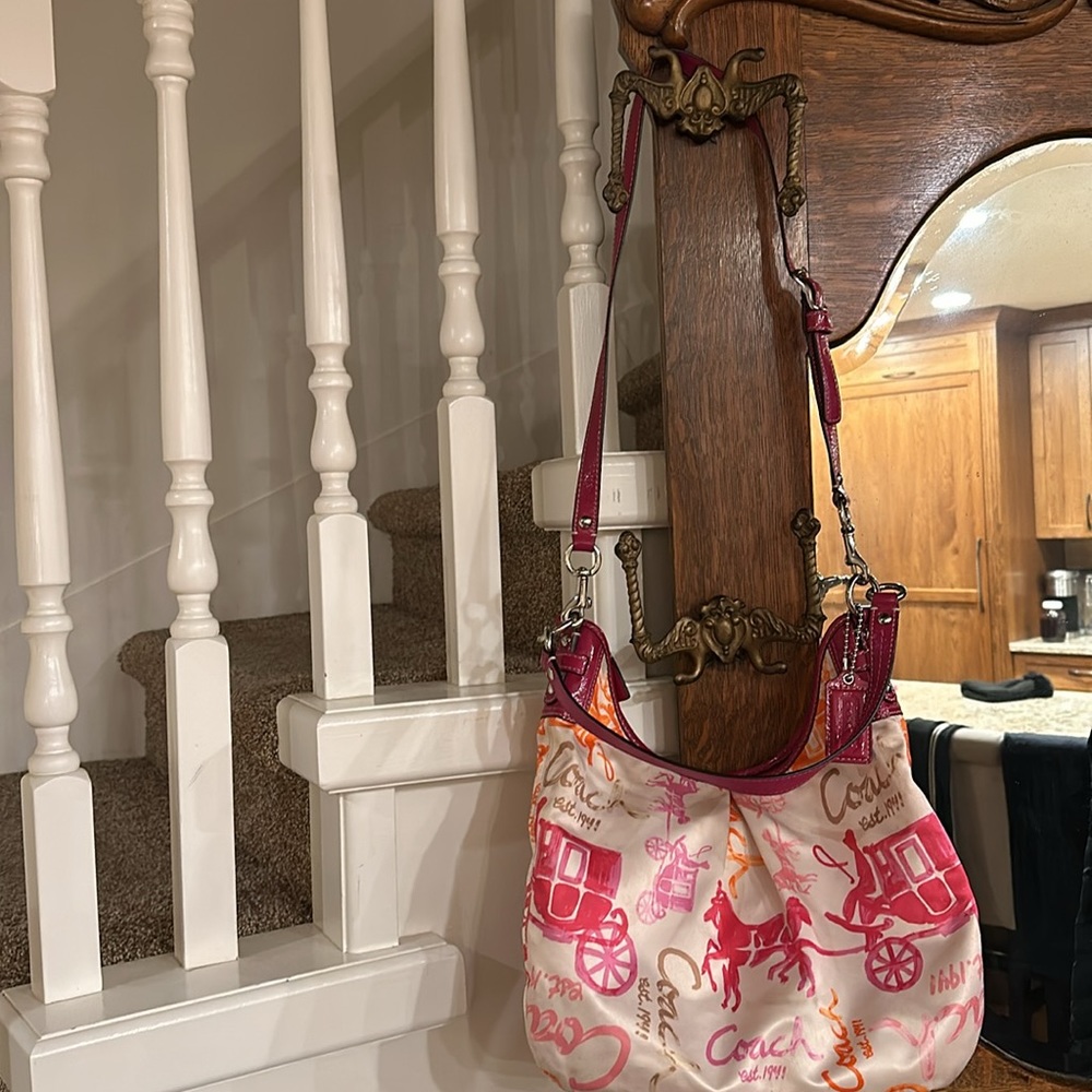 Coach shoulder bag or handbag